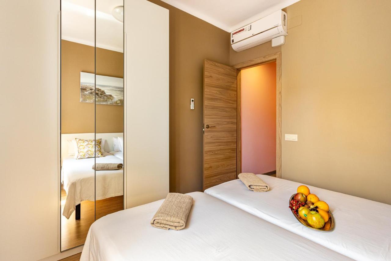 Three Bedrooms Apartment 巴塞罗那 外观 照片