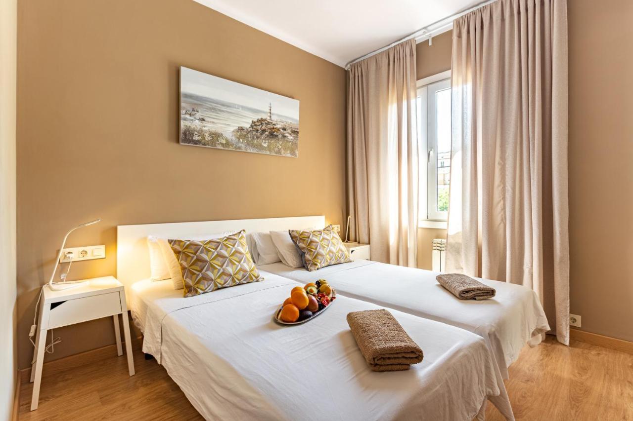 Three Bedrooms Apartment 巴塞罗那 外观 照片